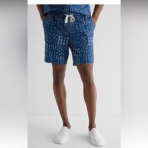 Patchwork Print 7" Elastic Waist Shorts